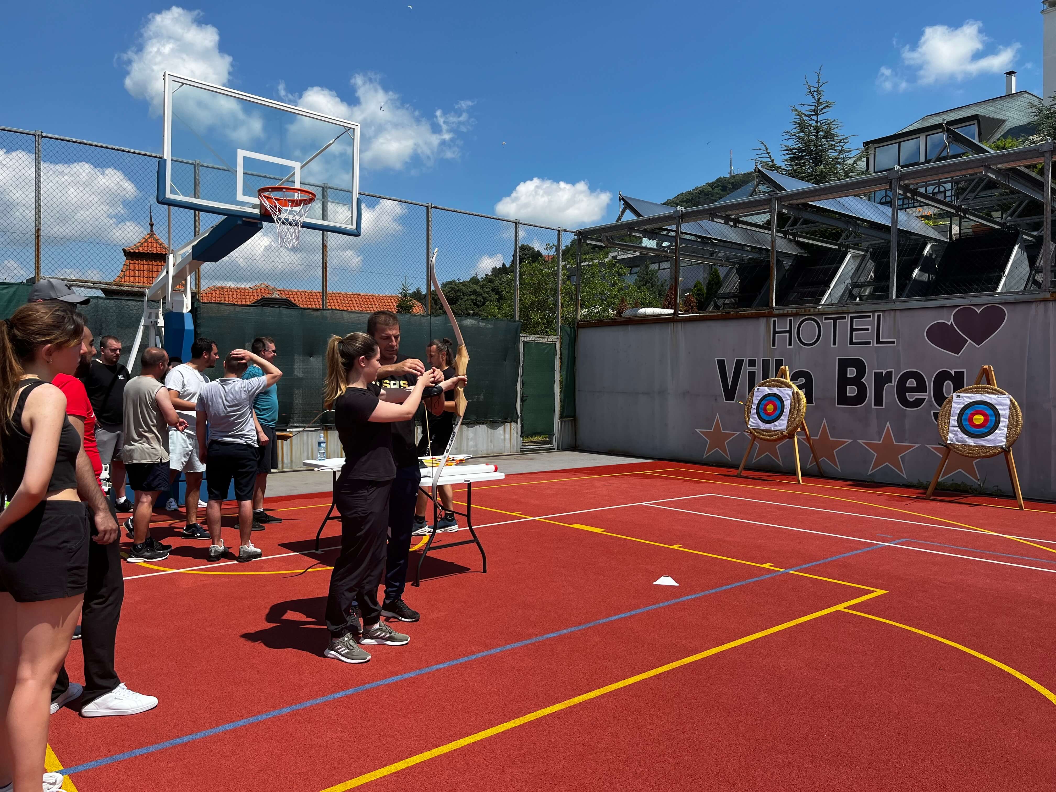 Team building program u prirodi